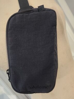 lululemon athletica Black Compact Crossbody Pouch